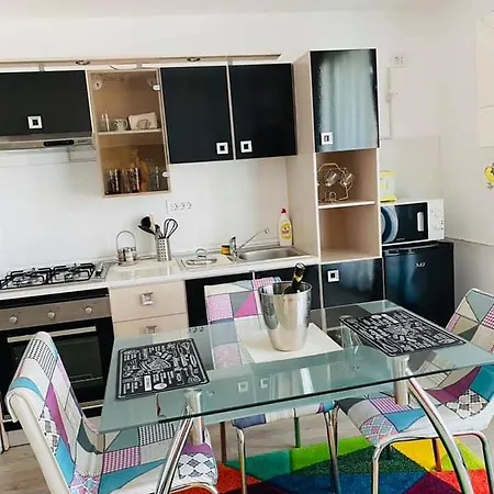 Katosmin Mamaia Nord Apartment *